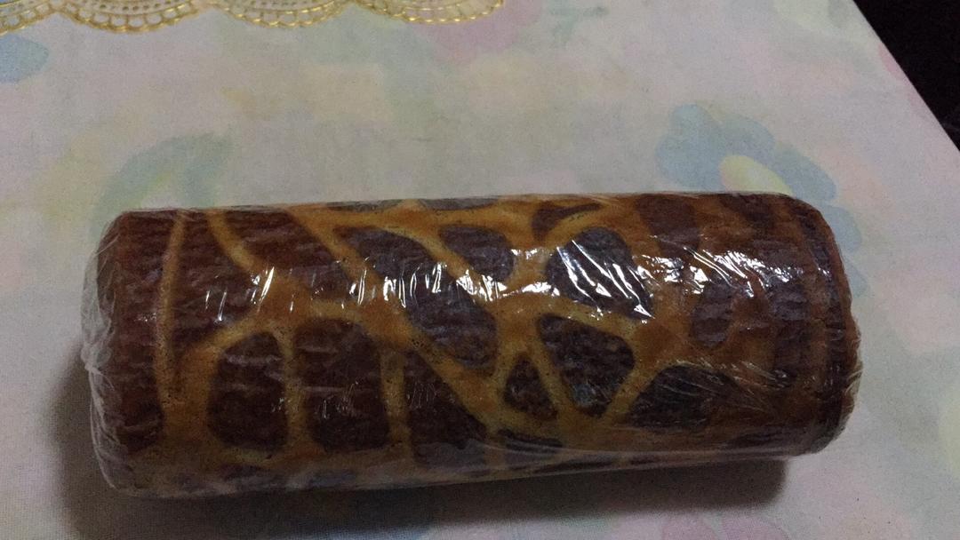 奶牛蛋糕卷+长颈鹿蛋糕卷