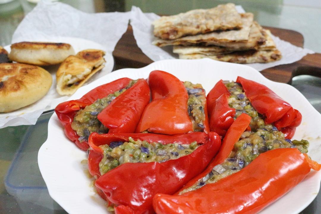 甜鱼_做的辣椒包