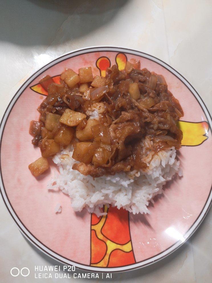 好吃到舔碗底的土豆肥牛拌饭