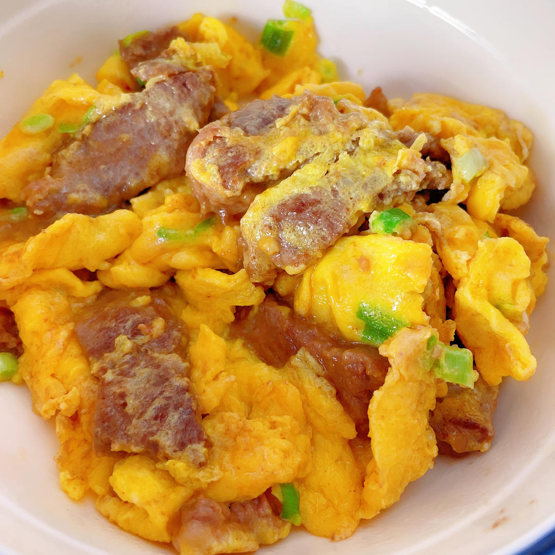滑蛋牛肉，牛肉滑嫩，鸡蛋松软
