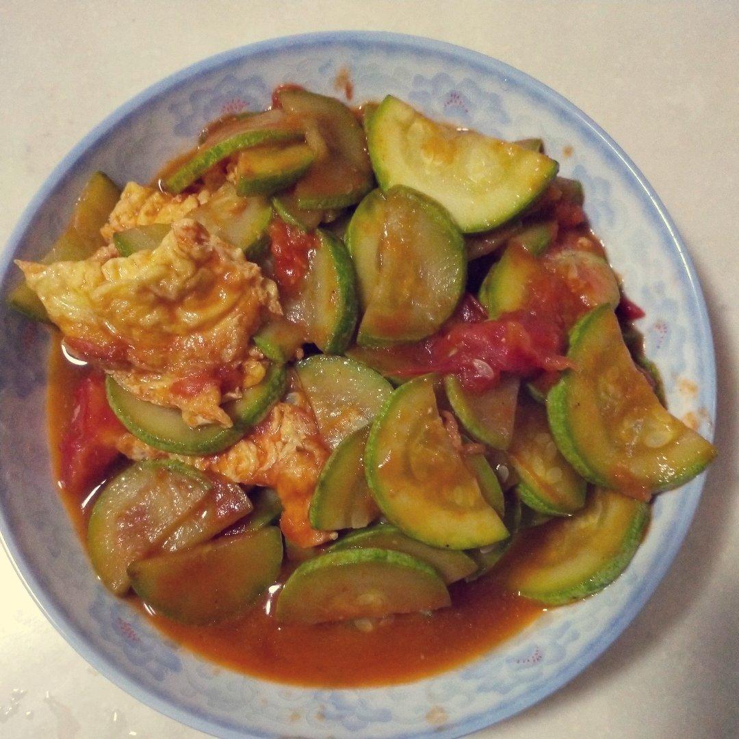西葫芦番茄炒鸡蛋
