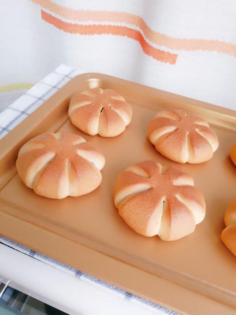 豆沙花朵面包（附红豆馅做法）