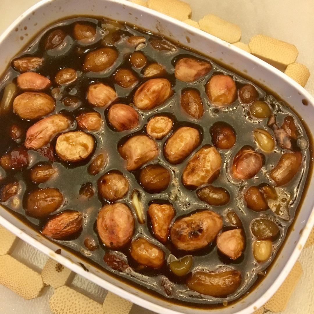 和爸爸妈妈一起吃饭