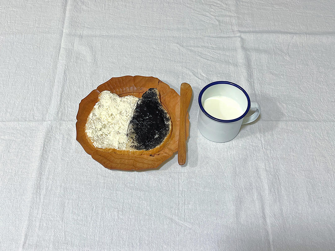柔软的蜂蜜牛乳全麦吐司