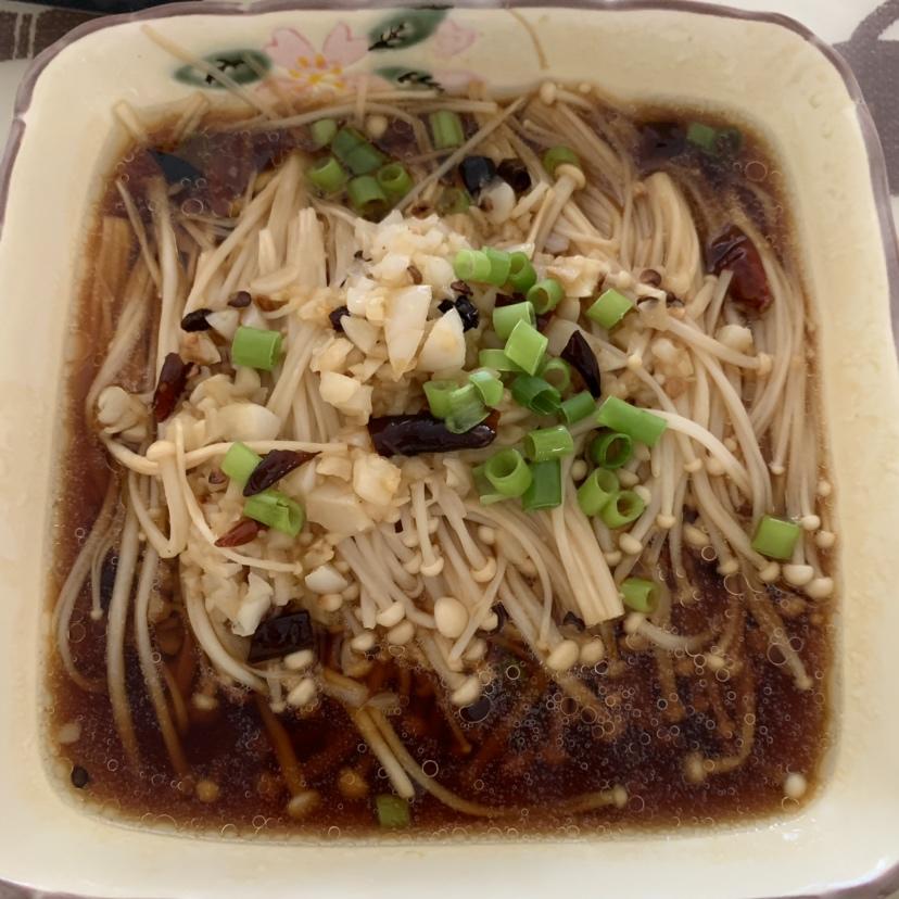 蒜泥蒸金针菇