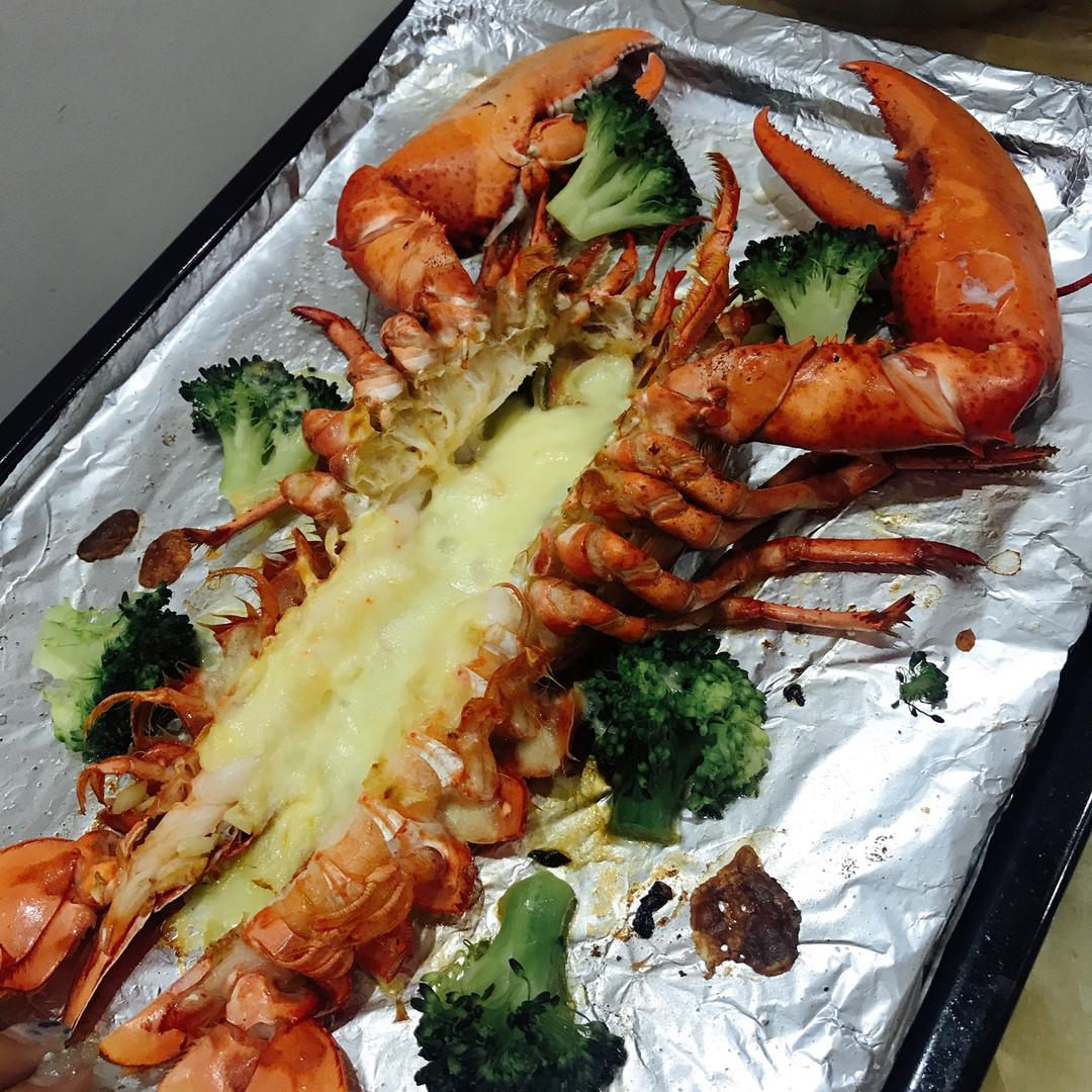 蒜蓉芝士焗龙虾