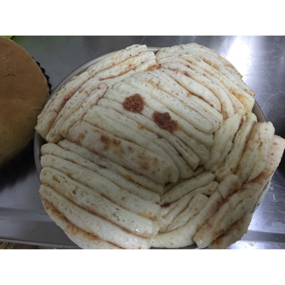手撕千层肉松面包