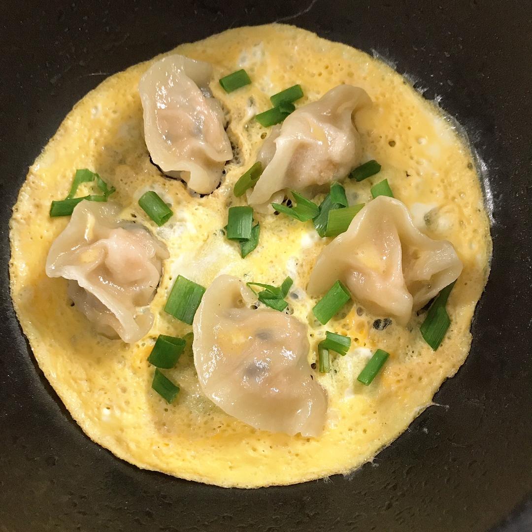鸡蛋抱煎饺