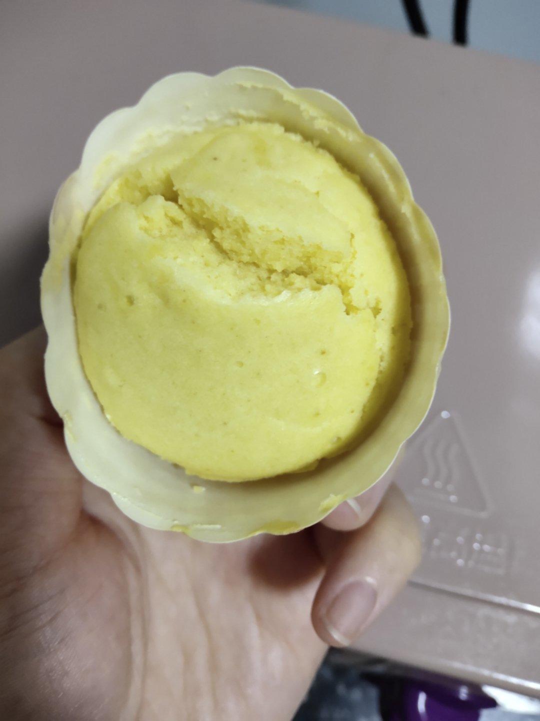 不塌，不裂，很润，很嫩的纸杯蛋糕