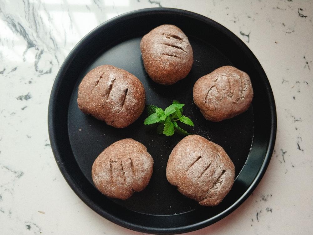 低脂黑麦红豆薯泥面包