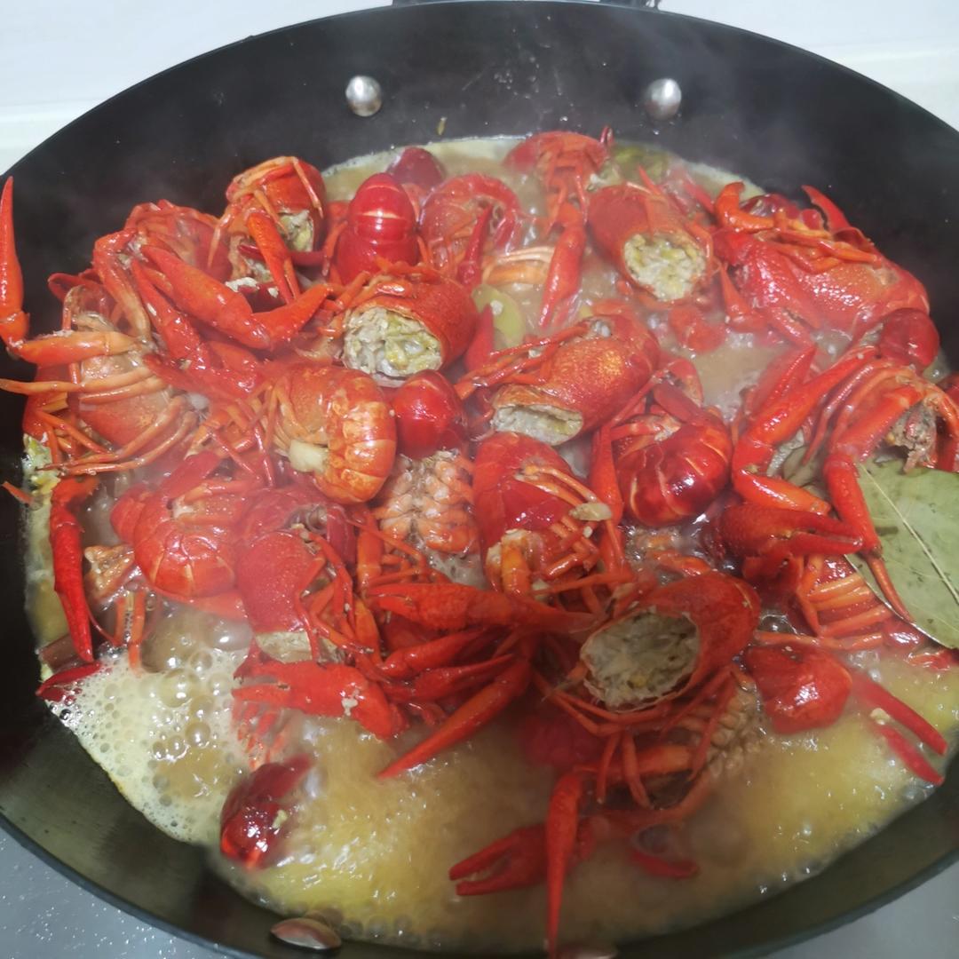 Q弹饱满的香辣小龙虾