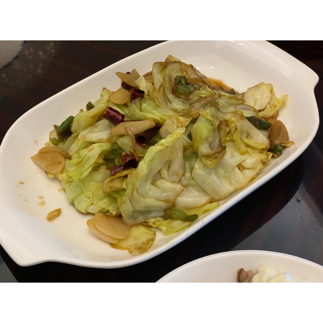 厨师长教你：“手撕包菜”的家常做法,简单又不失美味