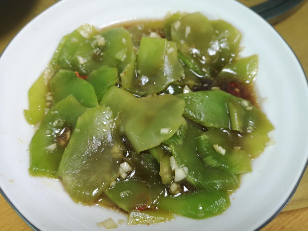 10分钟搞定的快手凉拌菜，清脆爽口的凉拌莴笋丝
