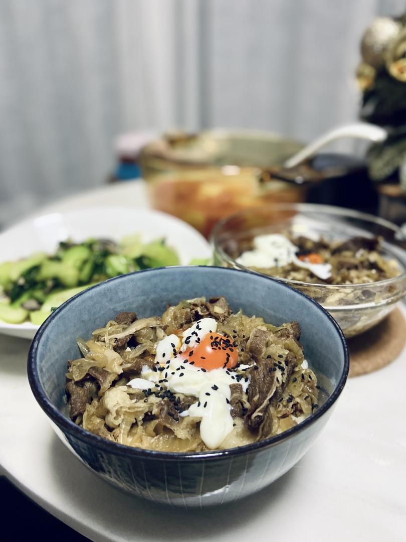 牛肉丼