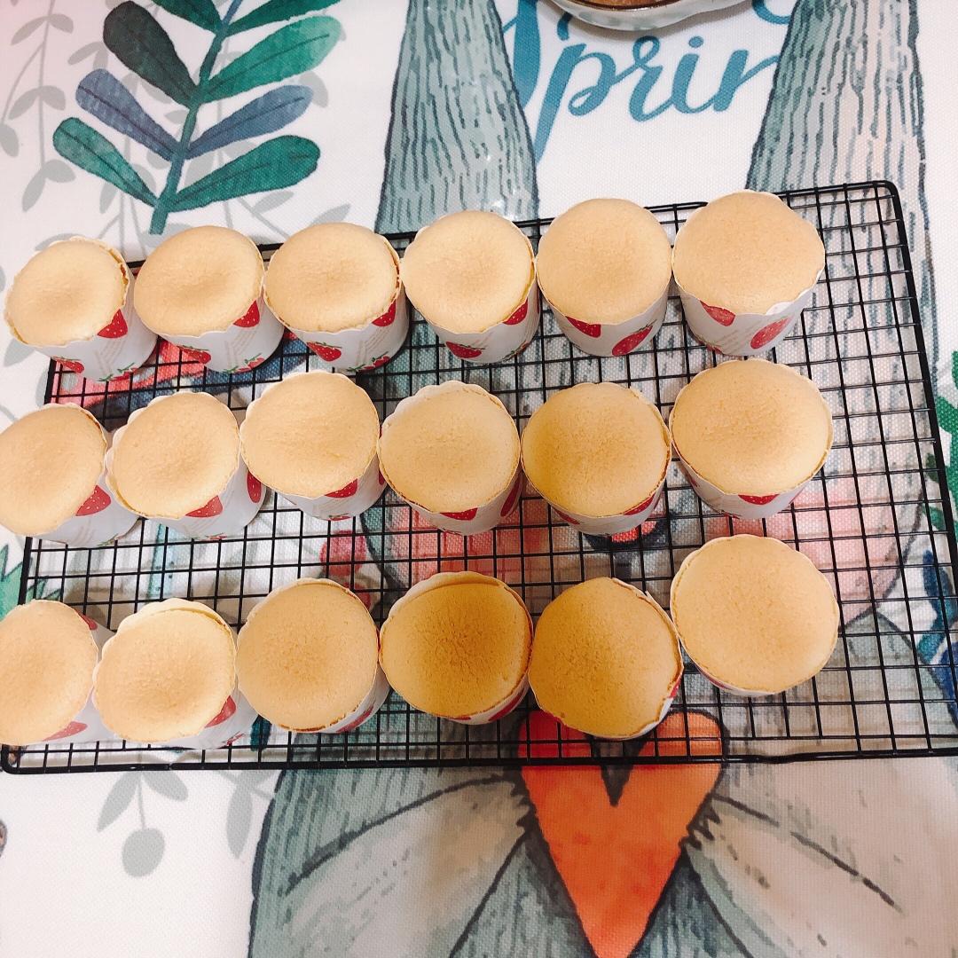 纸杯蛋糕 8寸戚风蛋糕的量