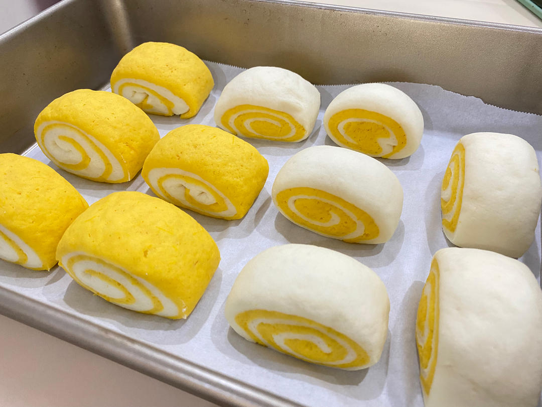 高颜值南瓜双色小馒头