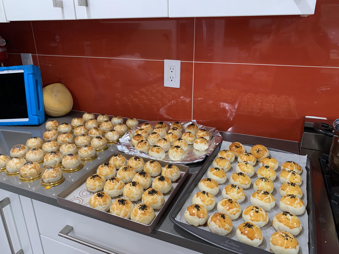 免揉免松弛超快手不破酥不混酥的蛋黄酥—新手一看包会