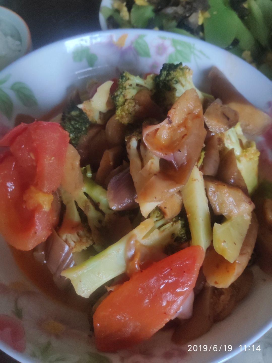 奶香炖番茄西兰花