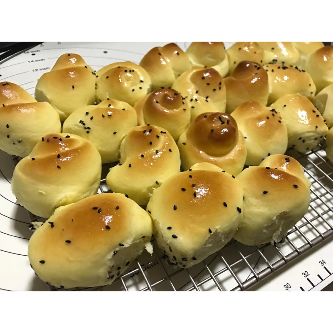脆底蜂蜜小面包