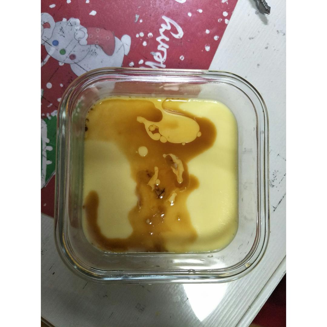 平滑如镜的蛋羹