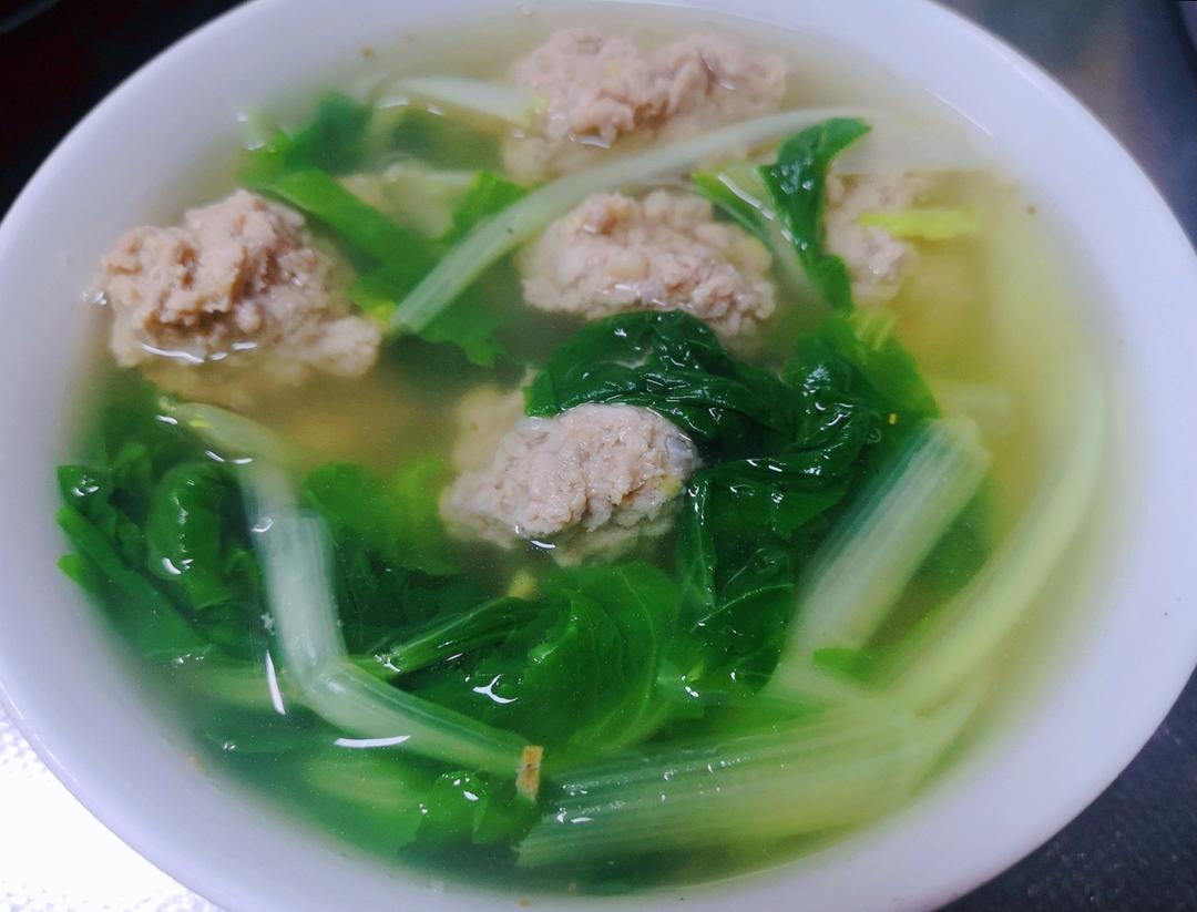 小白菜丸子汤