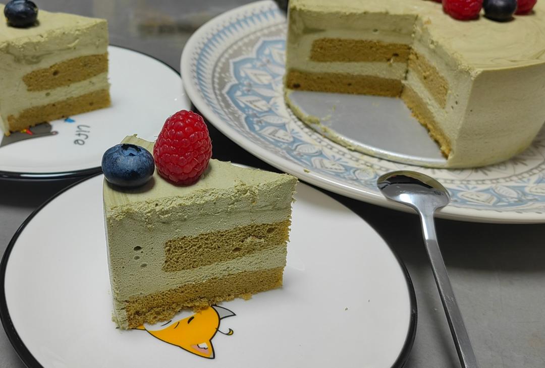 高颜值低糖抹茶慕斯蛋糕。零失败免烤箱甜点