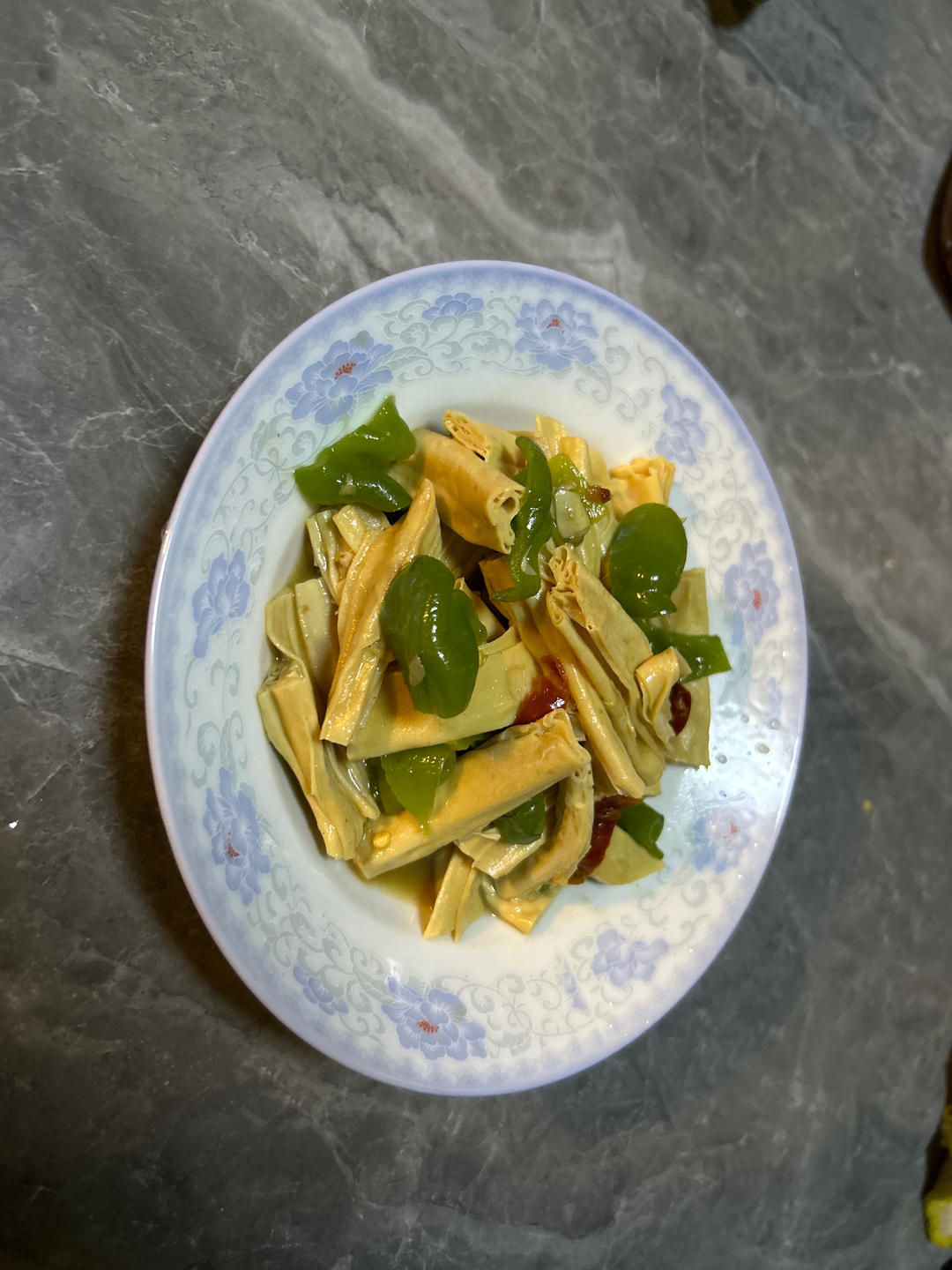 超下饭的腐竹炒青椒！