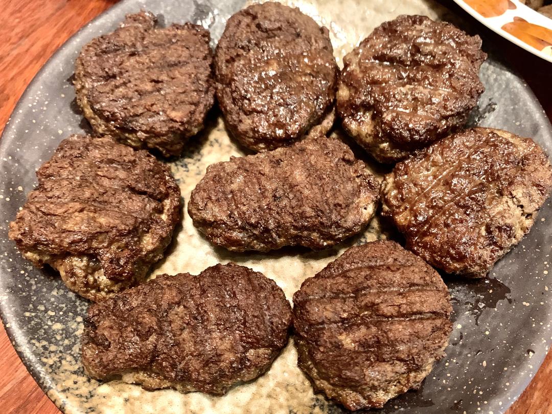 越吃越美｜香煎牛肝肉饼（无淀粉）的做法