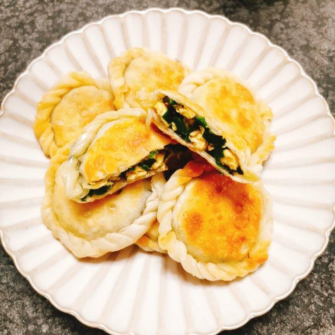 韭菜盒子（附锁边视频，超级详细版）