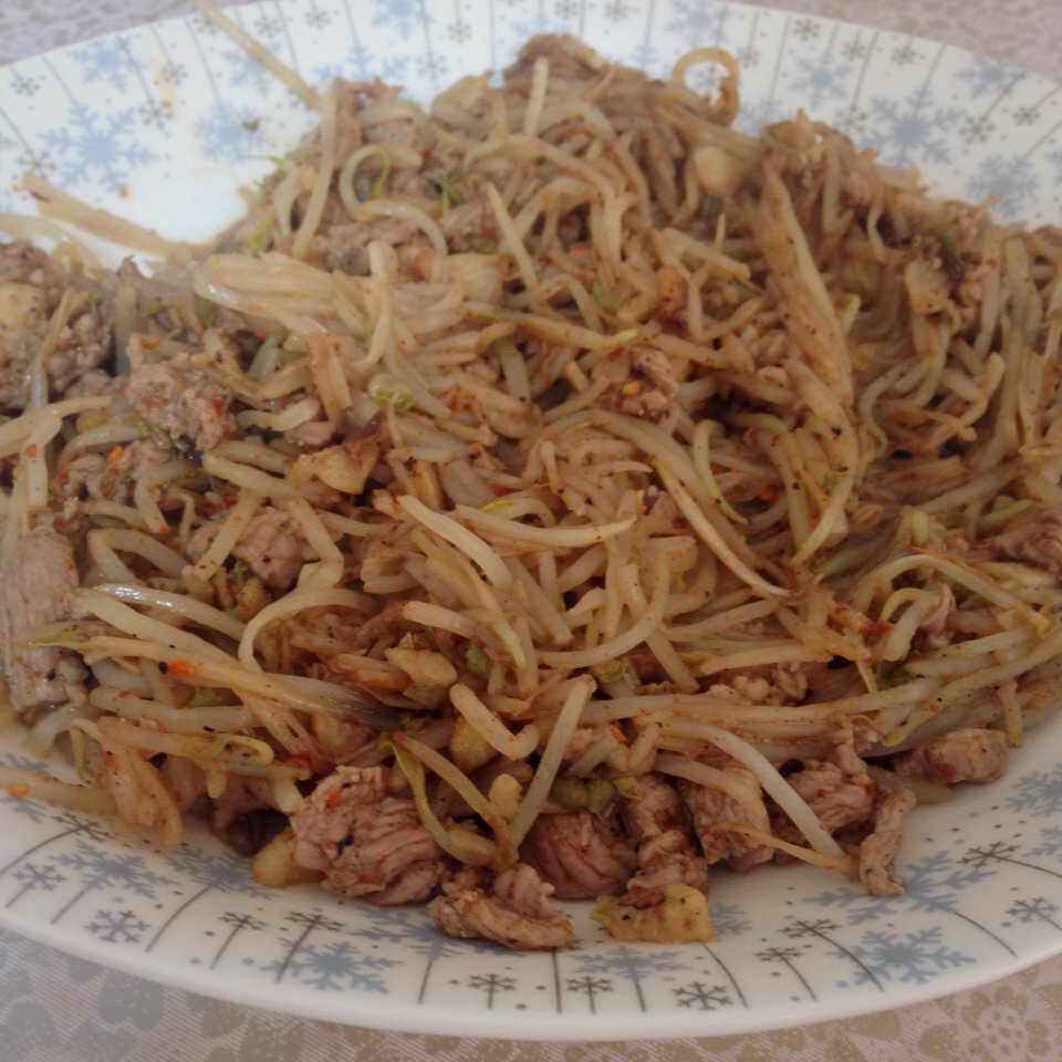 韭菜豆芽炒牛肉