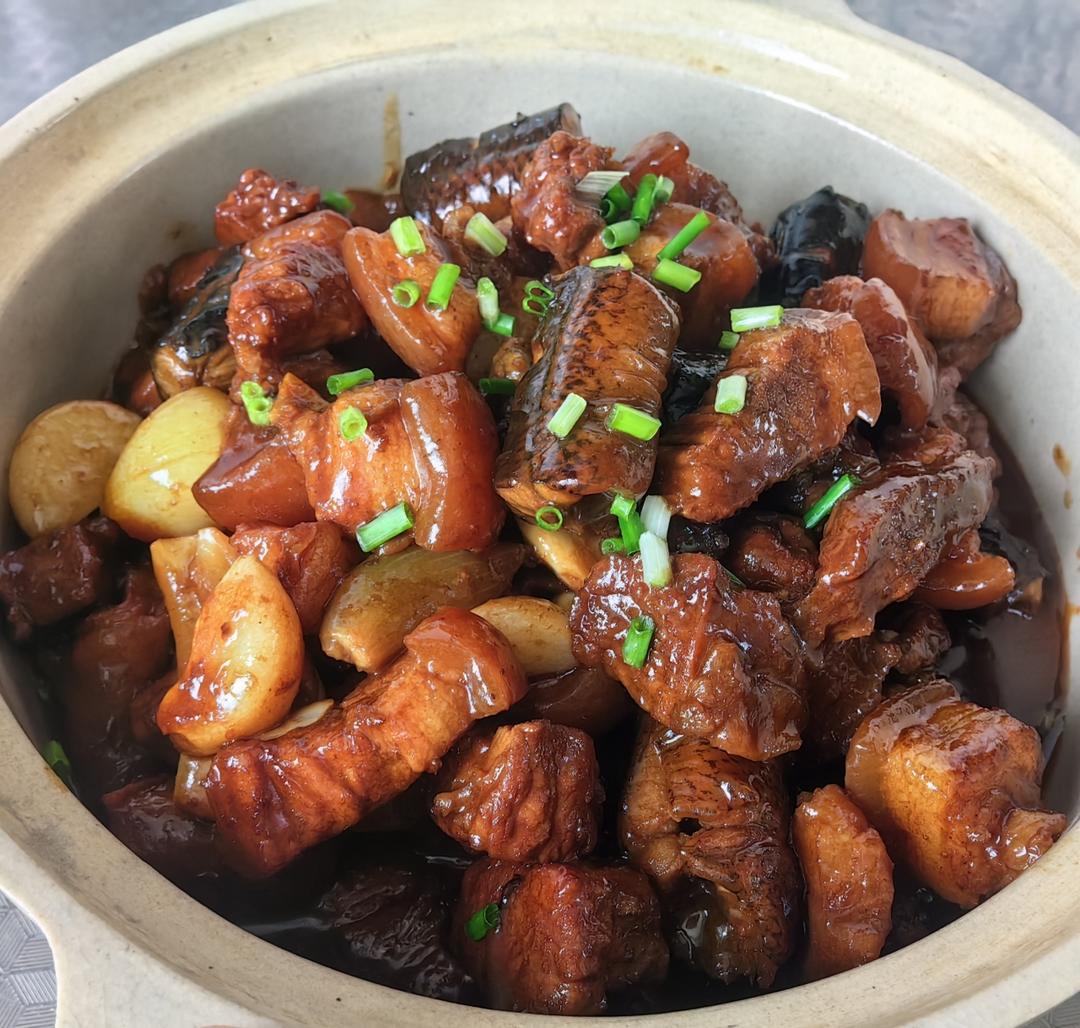黄鳝烧红烧肉