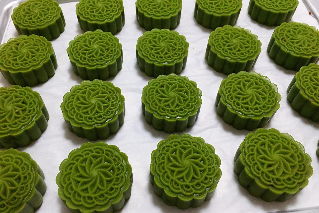 广式月饼——蛋黄莲蓉月饼