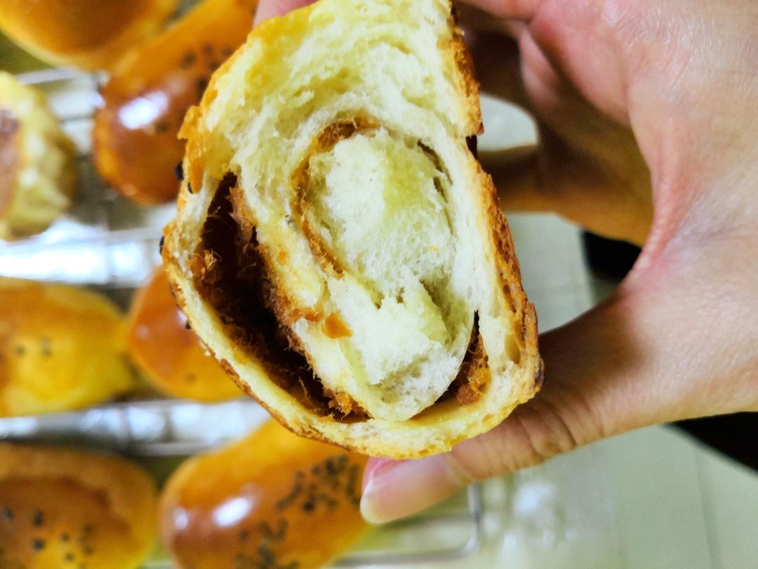 记录下厨房学到的菜谱2肉松面包（45分钟手套膜）的做法