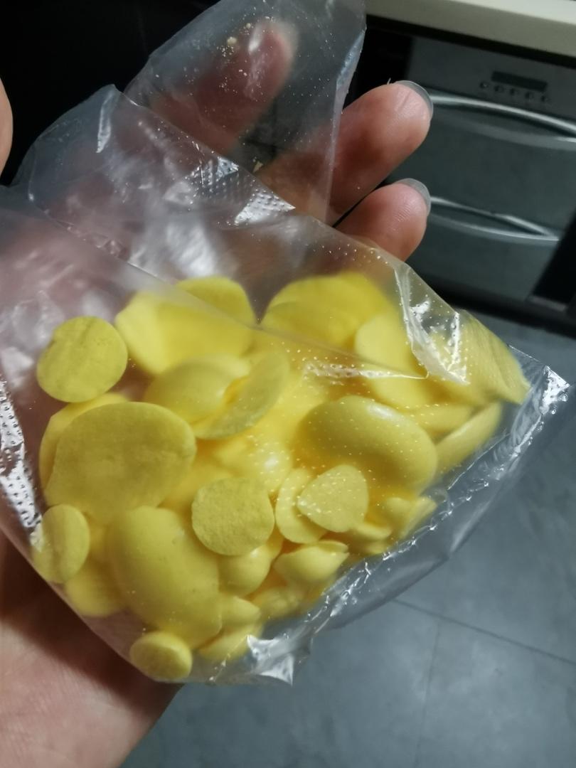 入口即化的无添加蛋黄溶豆