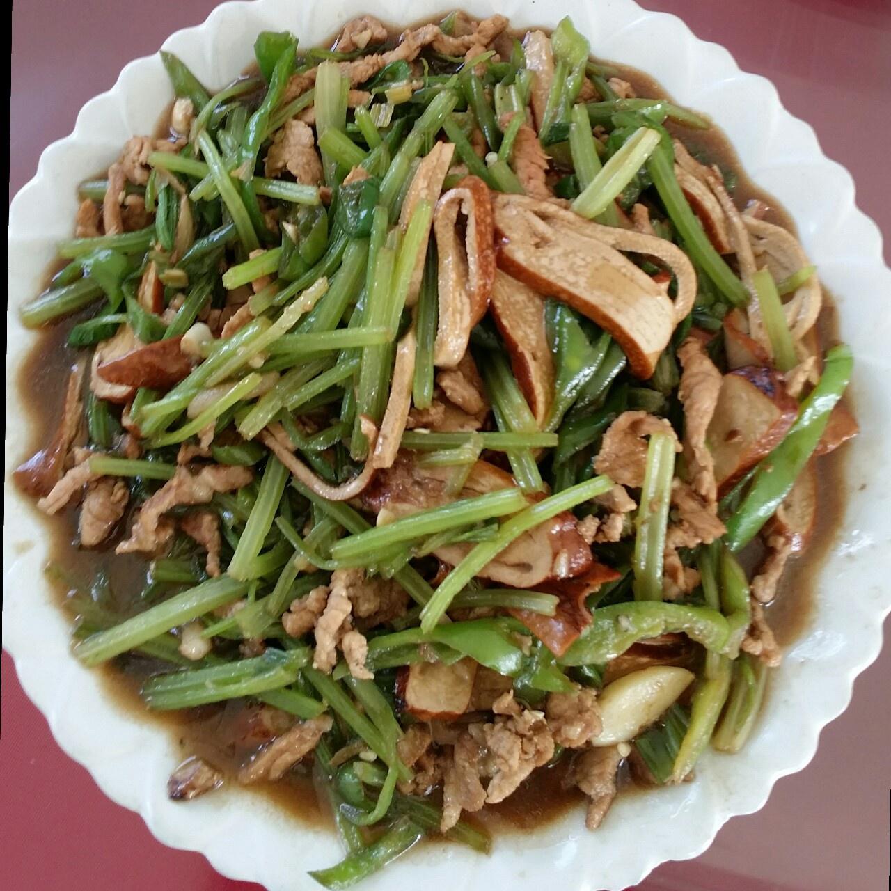 芹菜豆干炒肉丝