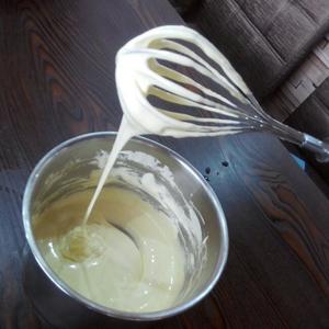 蛋黄冰淇淋（无奶油）的做法 步骤4