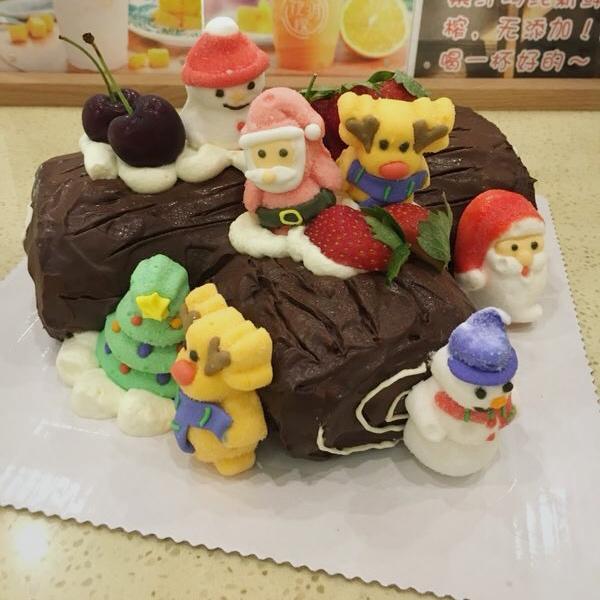 超好吃的圣诞节树干蛋糕叫树桩蛋糕也可哈