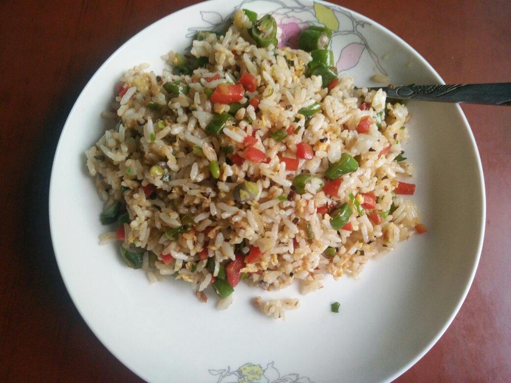蔬菜炒饭