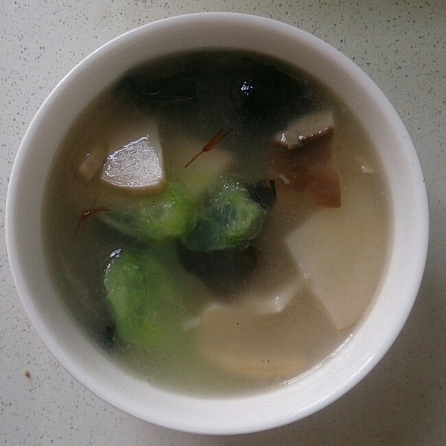 冬日暖汤——菌菇汤