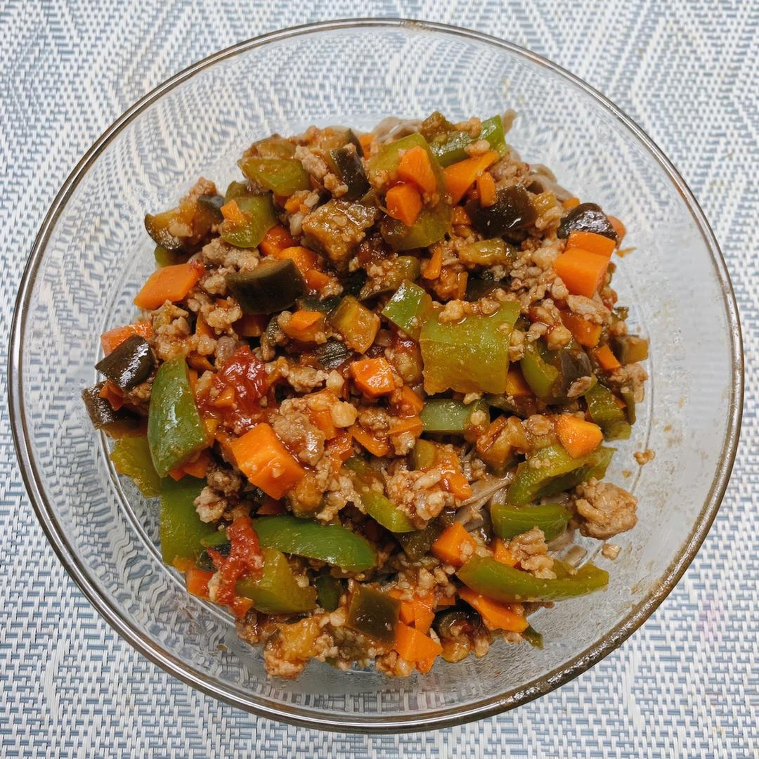 西红柿茄子肉丁打卤面