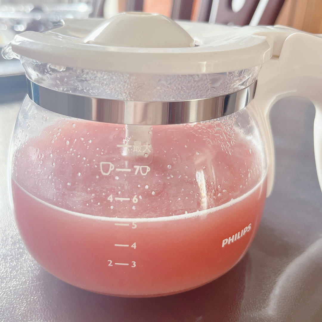 鲜榨石榴汁