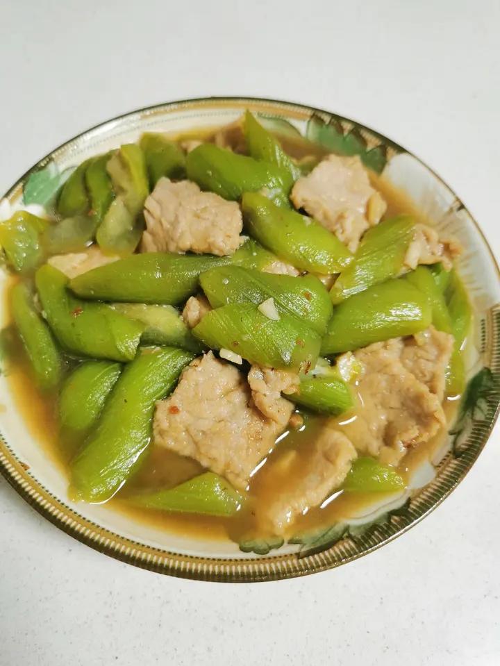 家常丝瓜炒肉