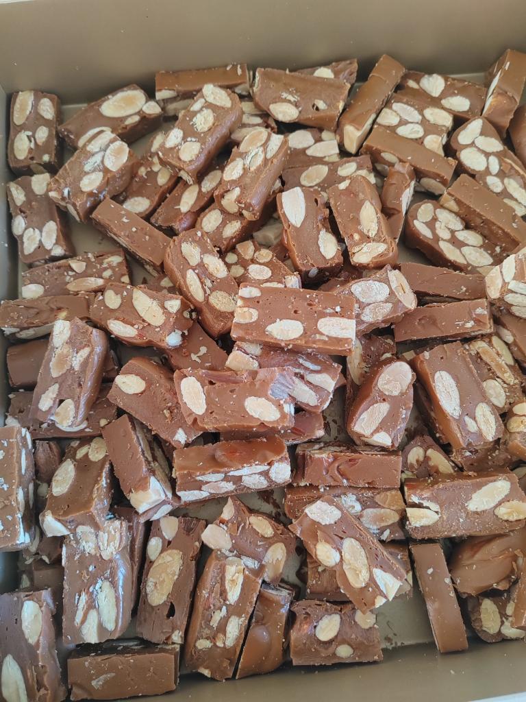 海盐杏仁太妃糖-