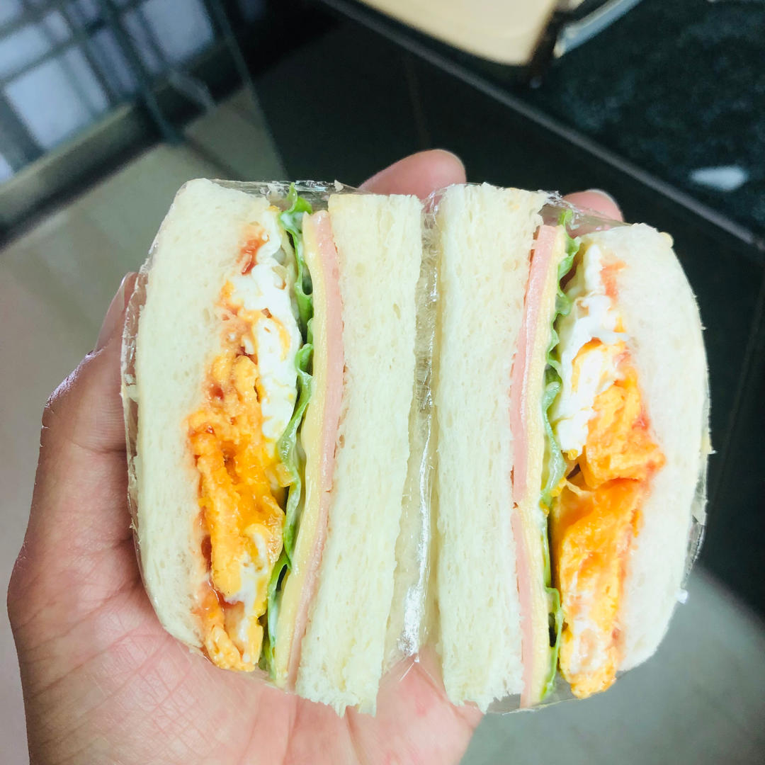 火腿芝士蛋三文治