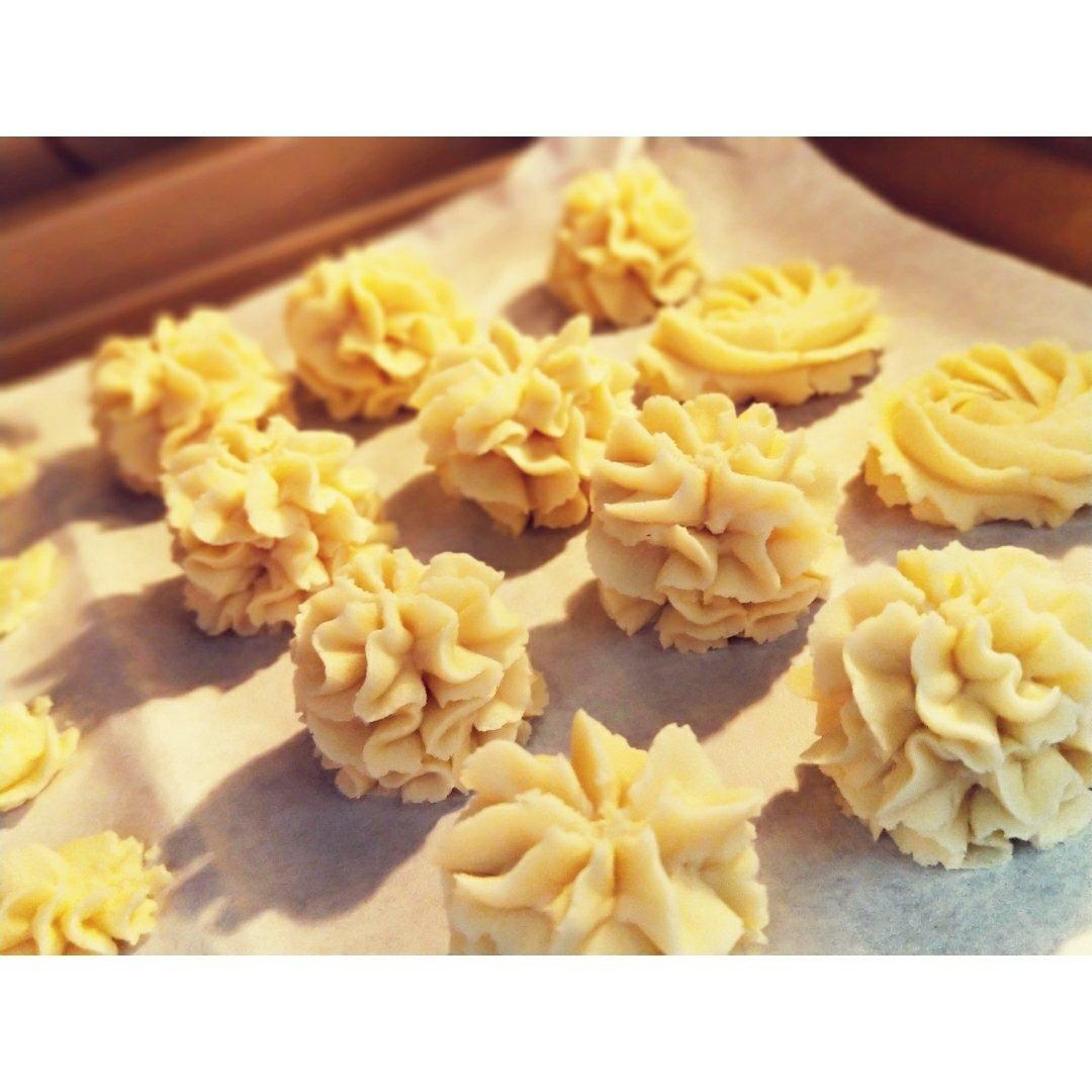 被业界猜了很久的网红牛油小花曲奇配方，酥的掉渣