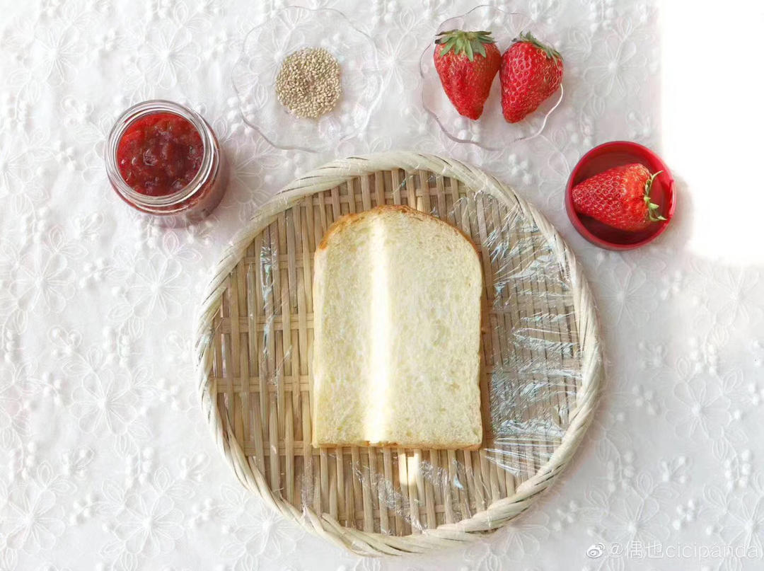 纯奶手撕吐司的做法 步骤1