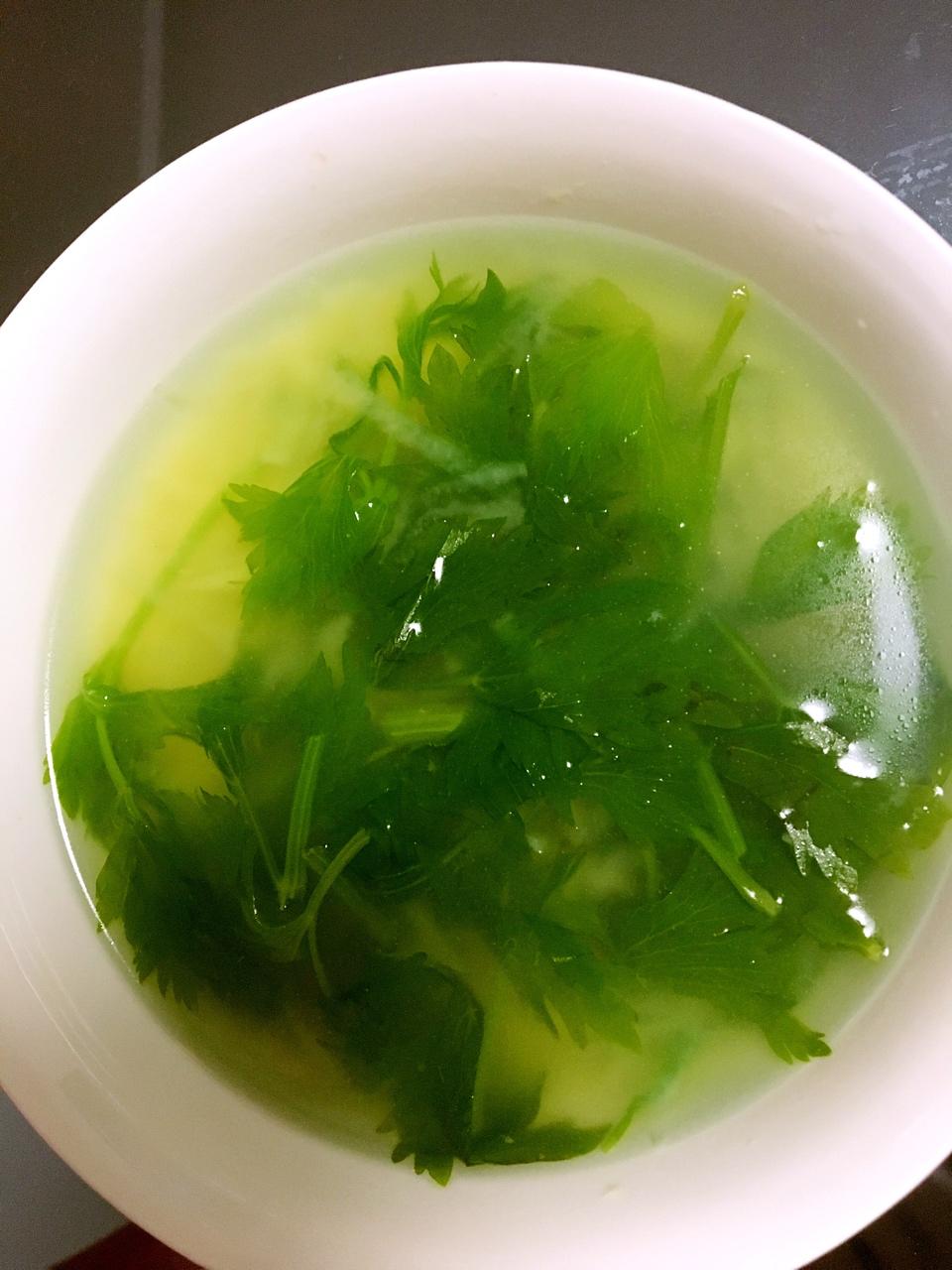 土豆芹菜叶汤
