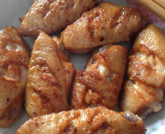 不用烤箱制作美味的麻辣鸡翅的做法