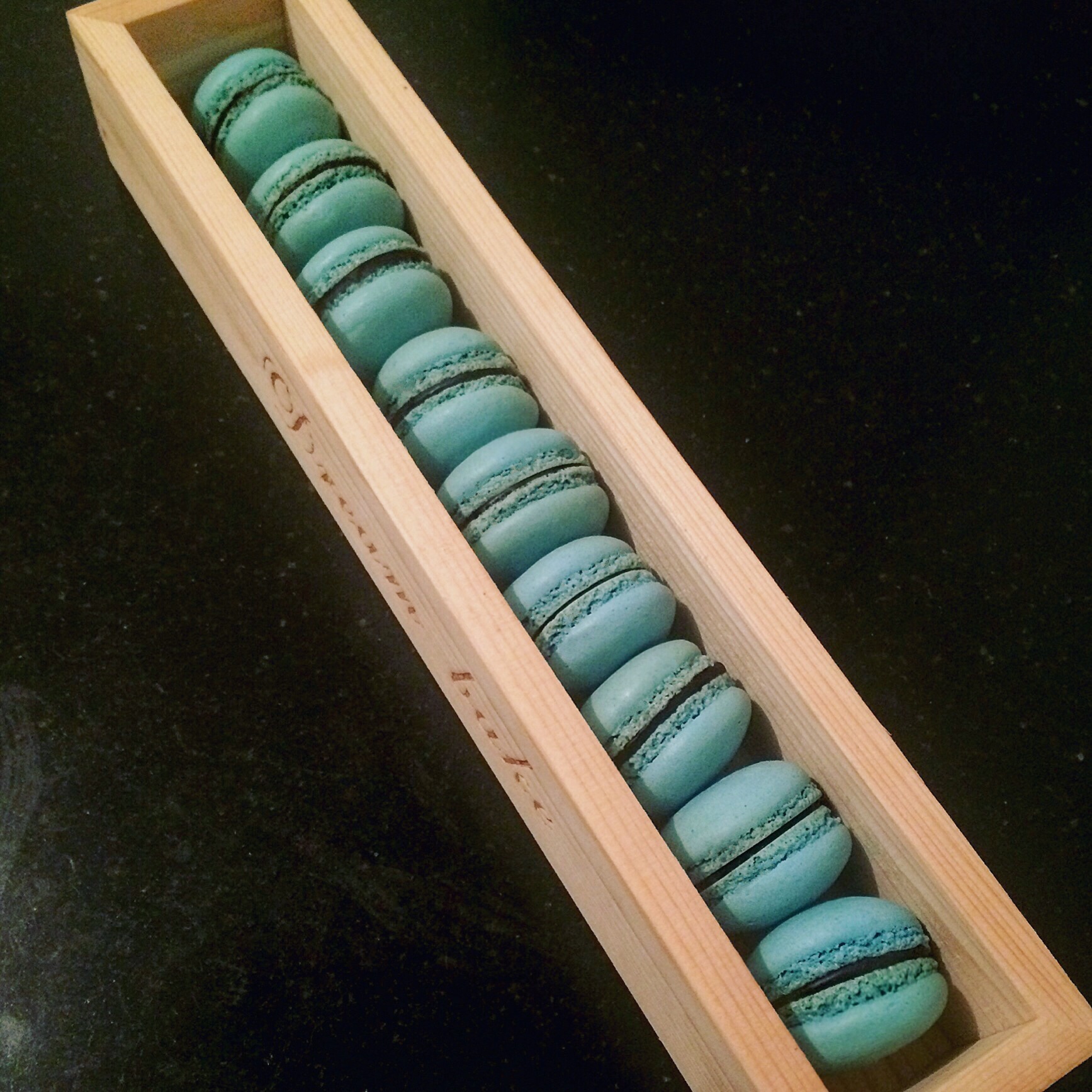 马卡龙(杏仁蛋白糖饼)