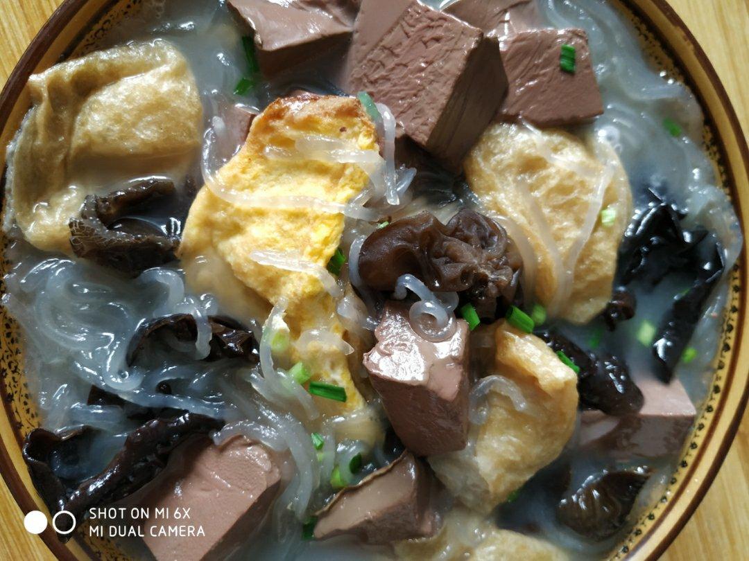 鸭血粉丝汤